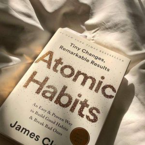 Atomic Habits ( العادات الذرية) Version Anglaise James Clear